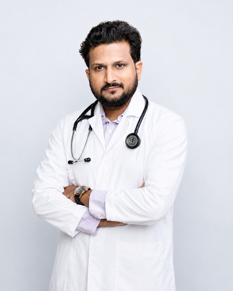 Dr. Shreejeet Kumar, Neurologist at Triveni Superspeciality Clinic.